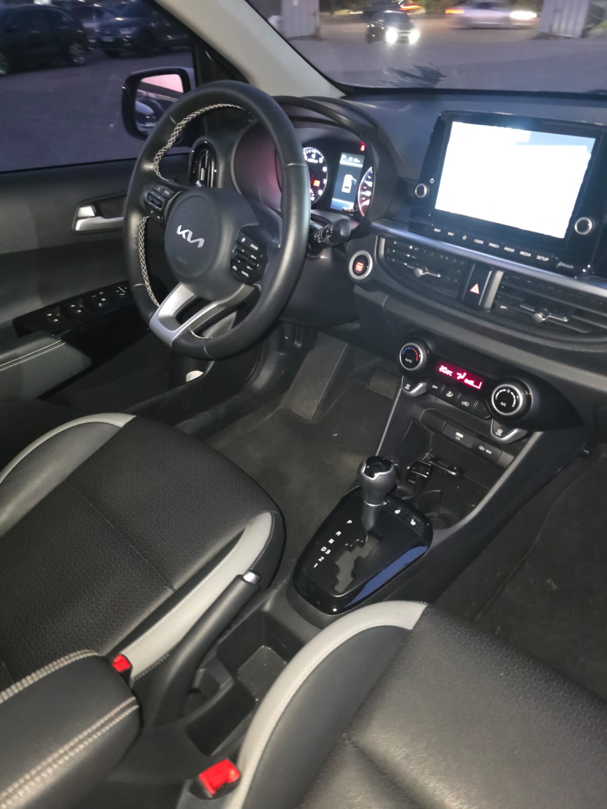 
								Kia New Morning – Finition Signature full									