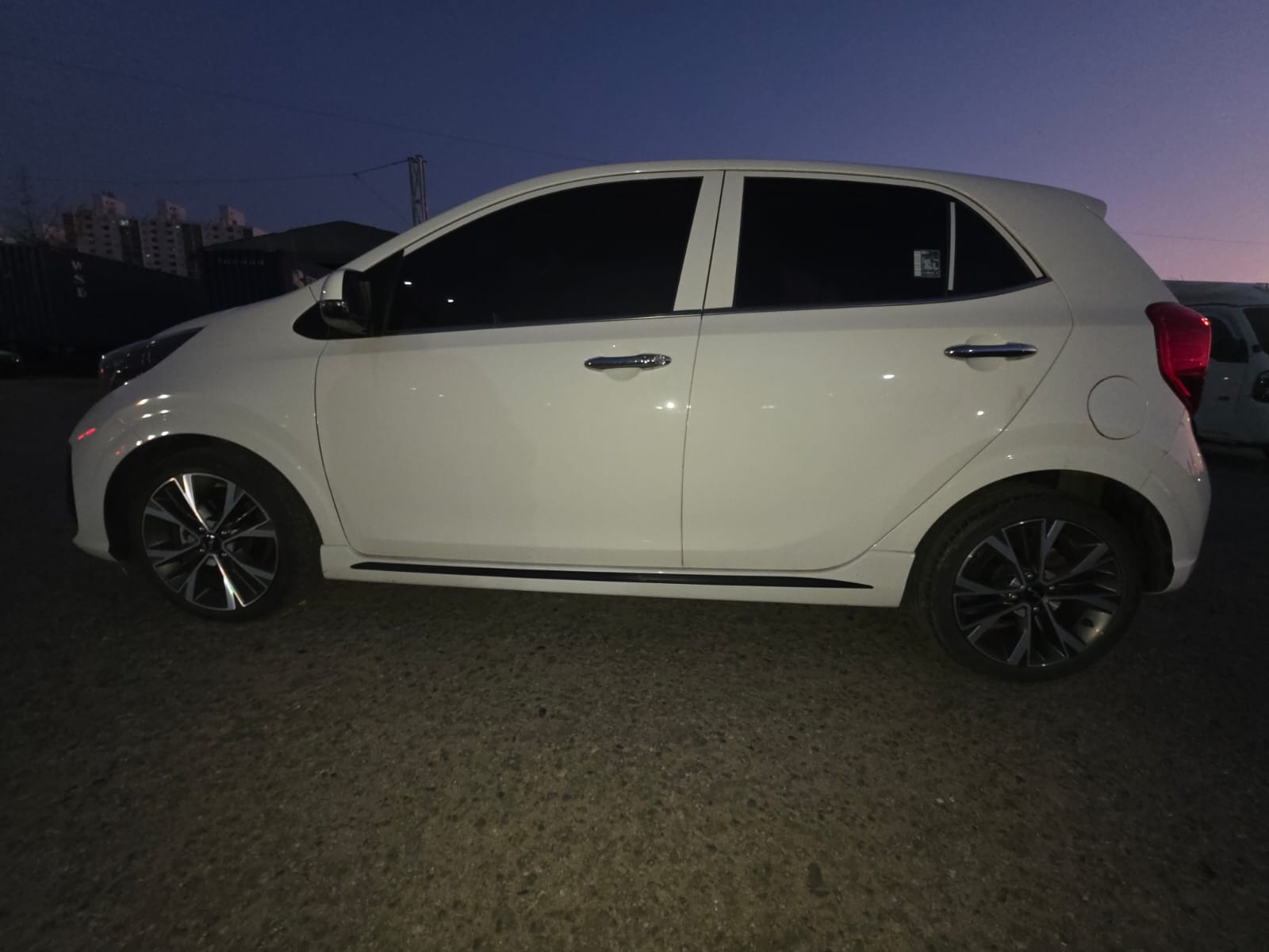 
								Kia New Morning – Finition Signature full									