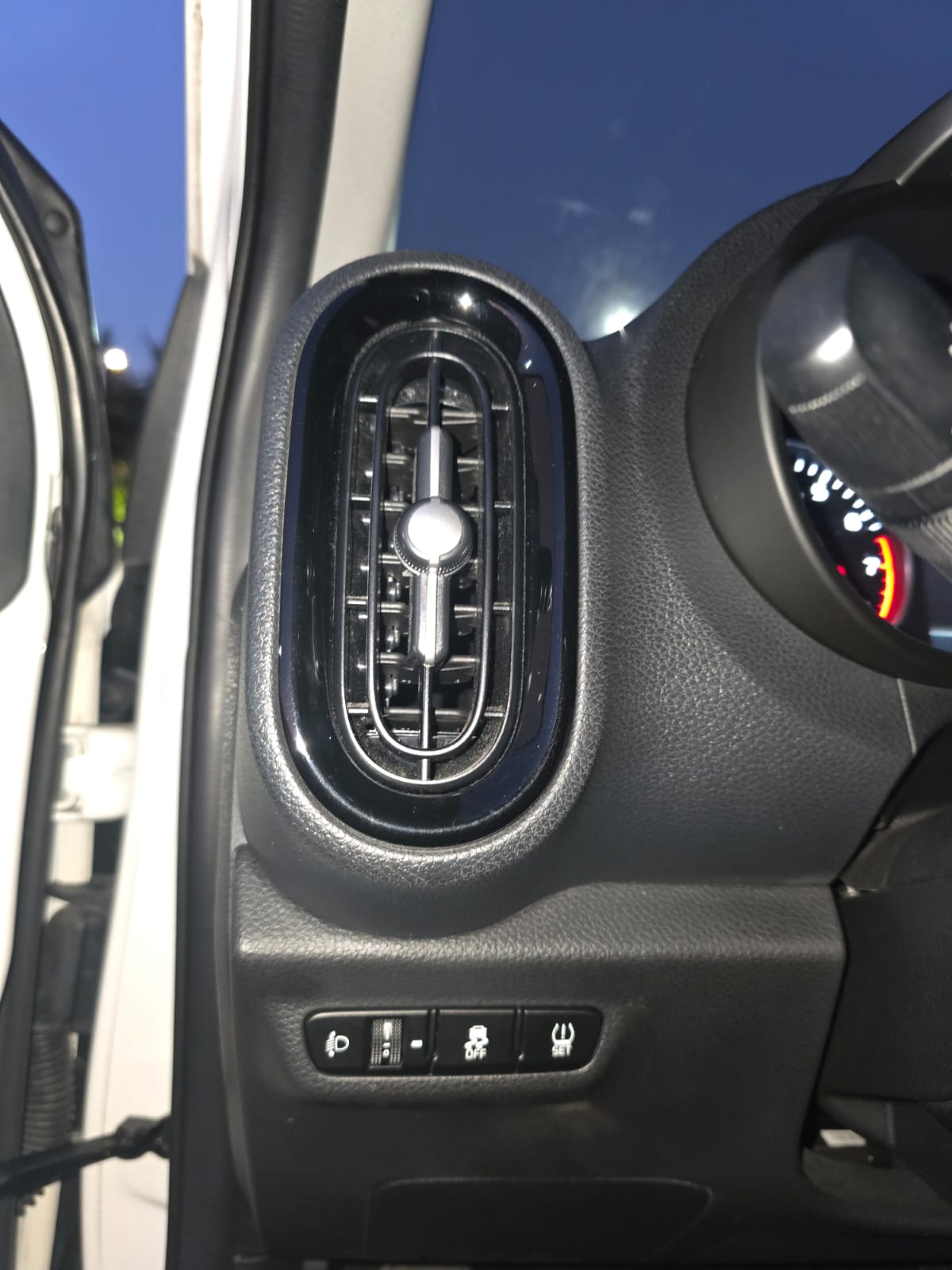 
								Kia New Morning – Finition Signature full									