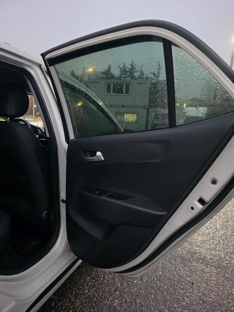 
								KIA MORNING 2023 PRESTIGE full									