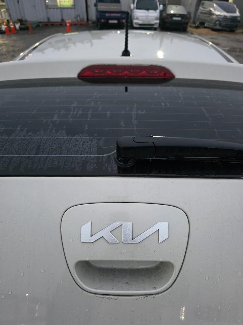 
								KIA MORNING 2023 PRESTIGE full									