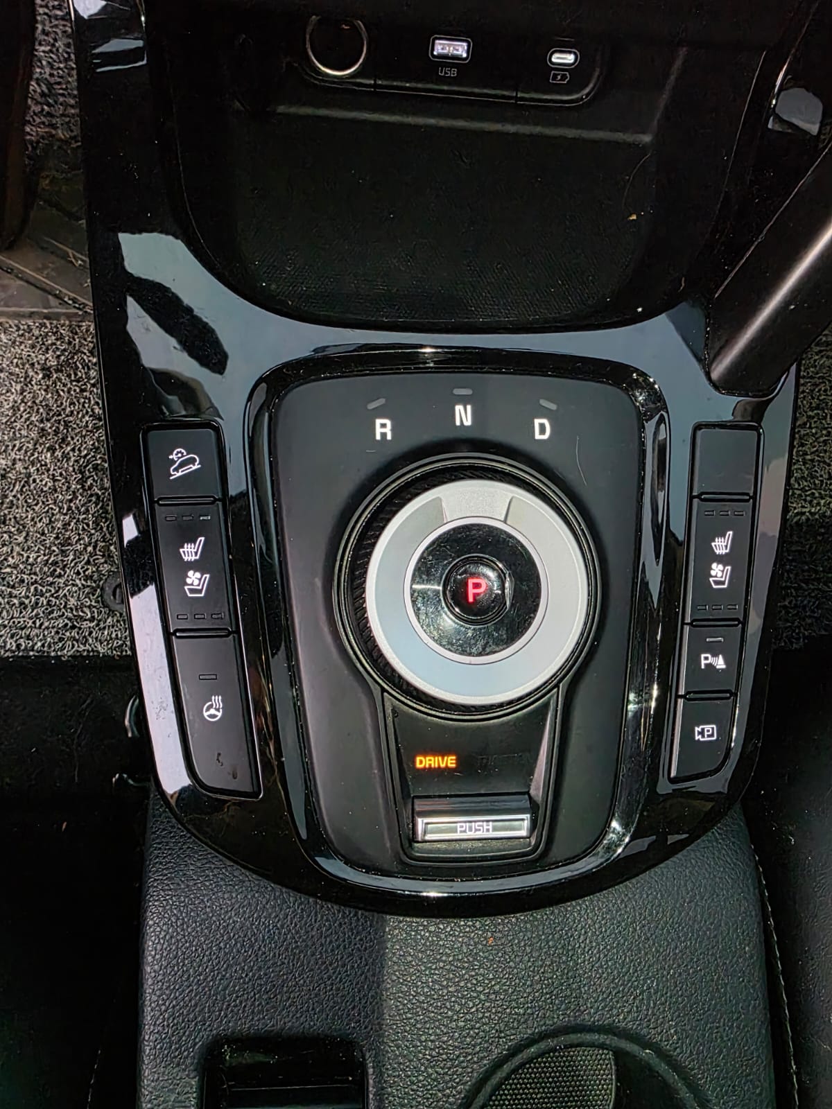 
								KIA SELTOS 2024 SIGNATURE full									