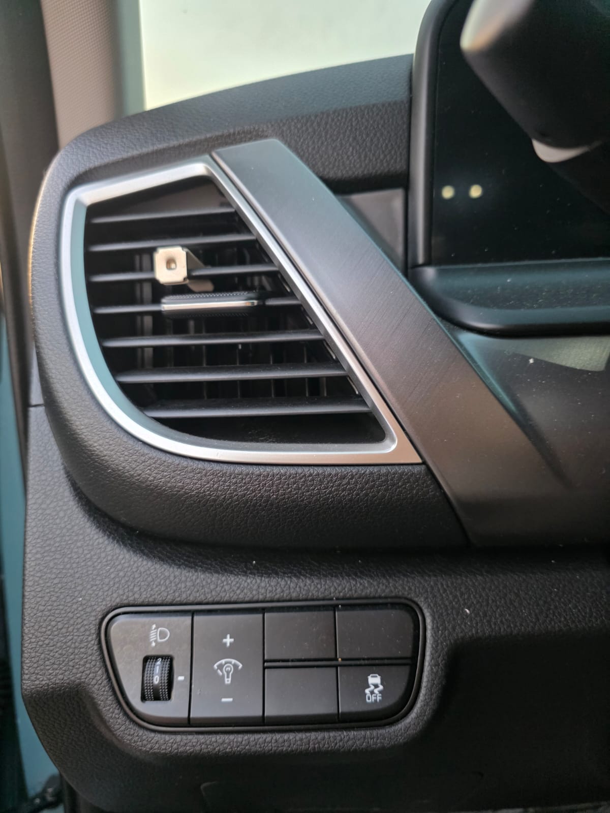 
								KIA SELTOS 2024 SIGNATURE full									