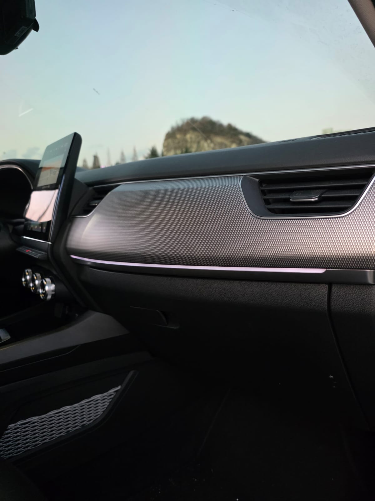 
								Renault Arkana / Samsung XM3 2023 full									